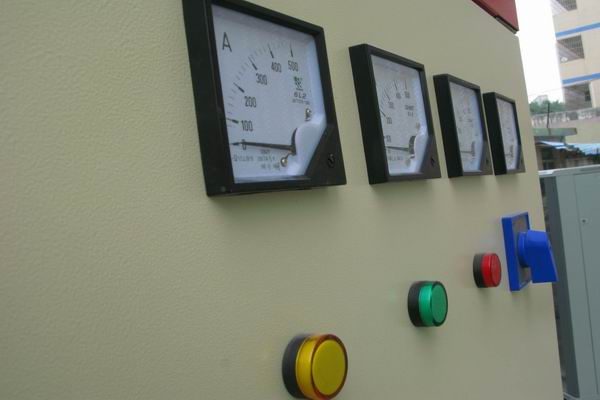 嘉定配电柜-3683讲讲配电柜注意事项